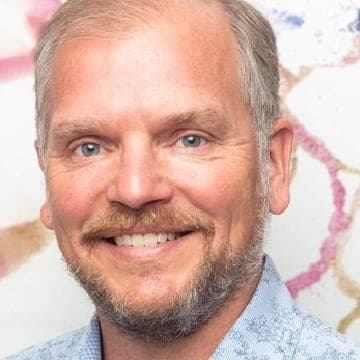 Dr. Mark Knoefel